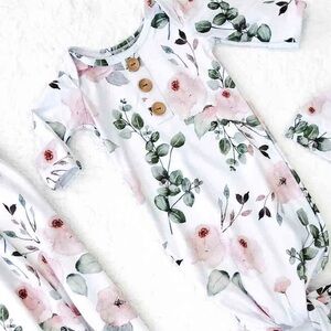 Caden Lane Pink Floral Millie dusty nigh worn 7-14 lbs excellent 0-3 Mnths